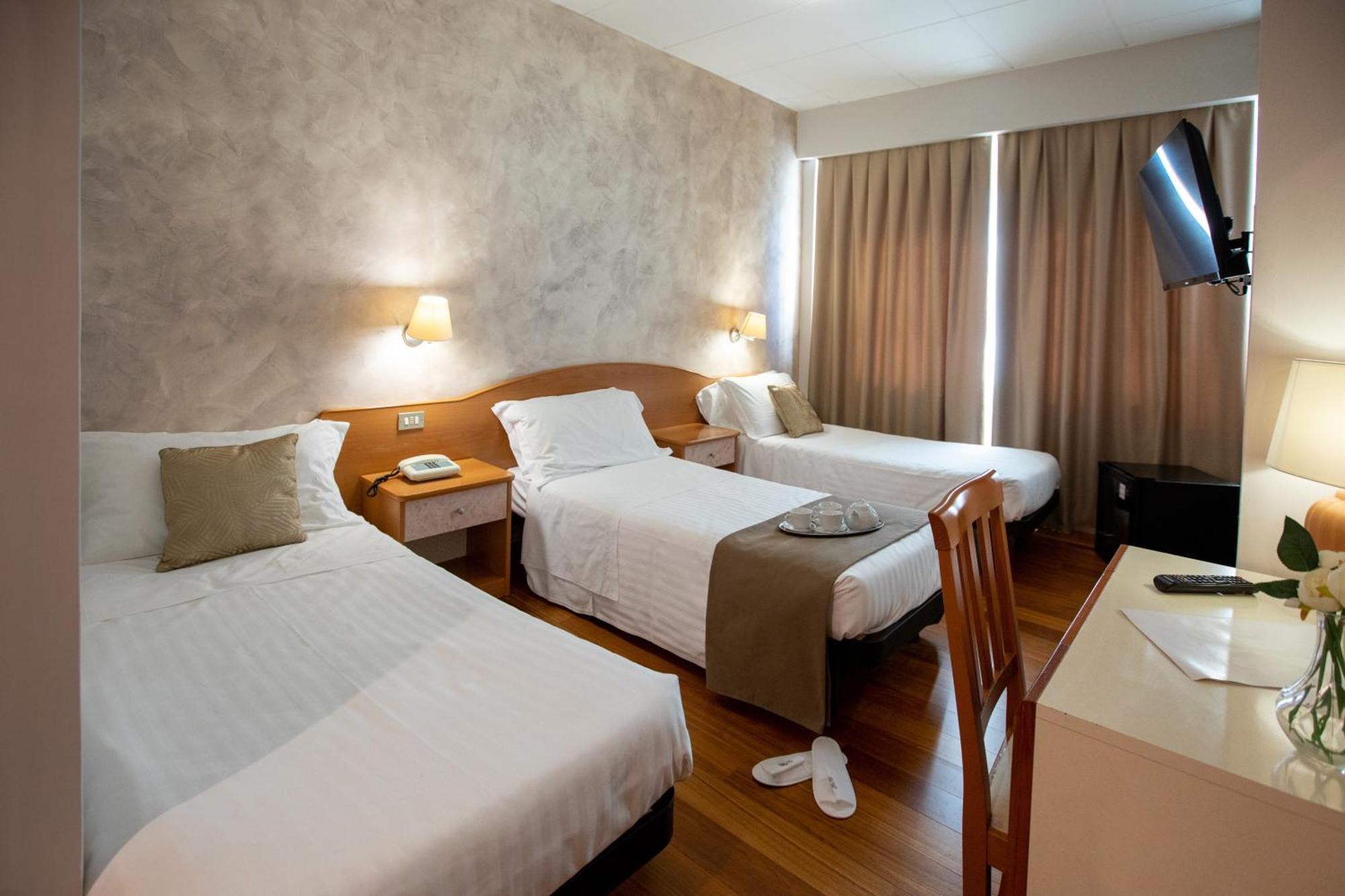 Hotel Palace del Conero Osimo Esterno foto